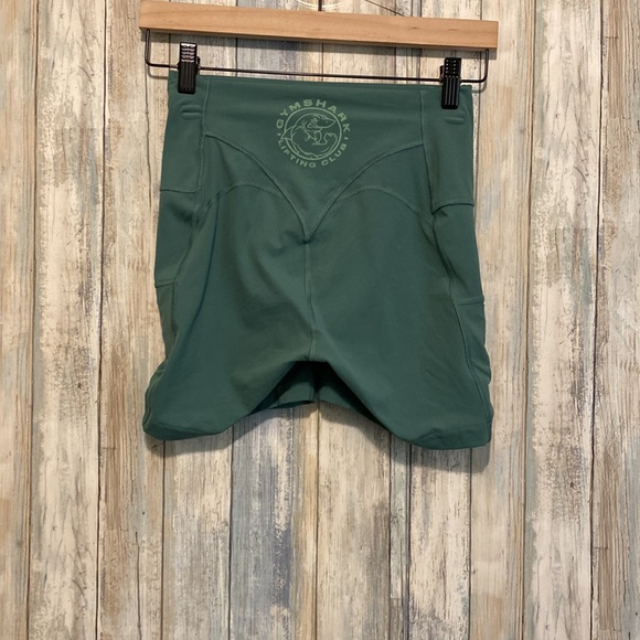 GYMSHARK LEGACY RUCHED TIGHT SHORTS in Hoya Green | Size Small - Picture 8 of 8